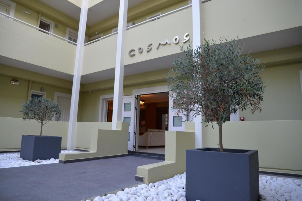 Cosmos Hotel 3*
